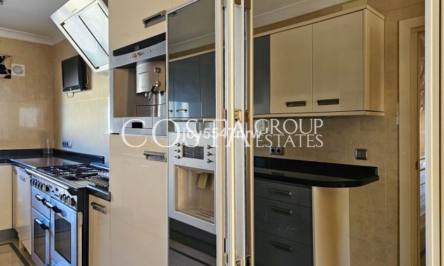 Herverkoop - Villa -
Teulada - Moraira