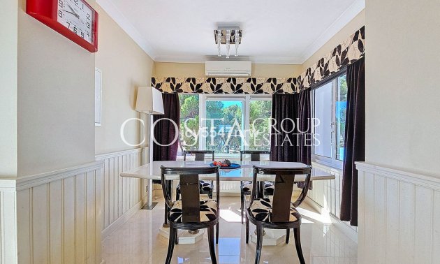 Herverkoop - Villa -
Teulada - Moraira