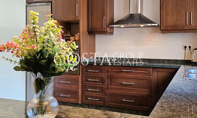 Wiederverkauf - Villa -
Yecla - Yecla Centro