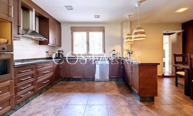 Wiederverkauf - Villa -
Yecla - Yecla Centro