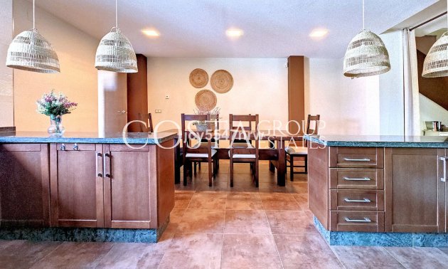 Wiederverkauf - Villa -
Yecla - Yecla Centro