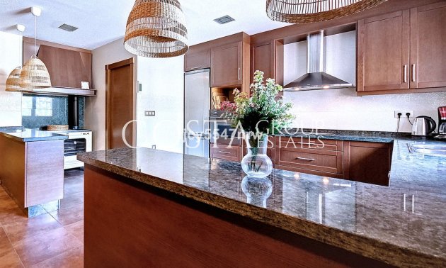 Wiederverkauf - Villa -
Yecla - Yecla Centro