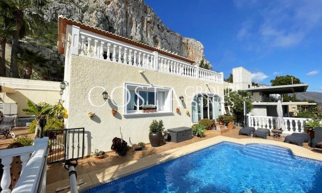 Resale - Villa -
Calpe - Calpe Centro