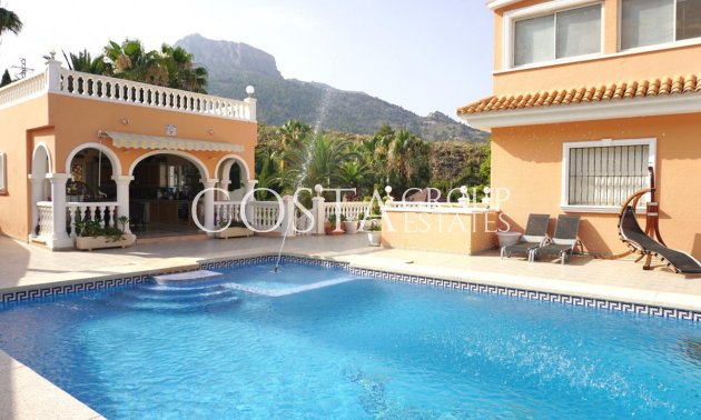 Odsprzedaż - Willa -
Calpe - Calpe Centro