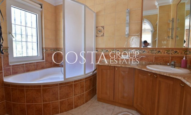 Odsprzedaż - Willa -
Calpe - Calpe Centro