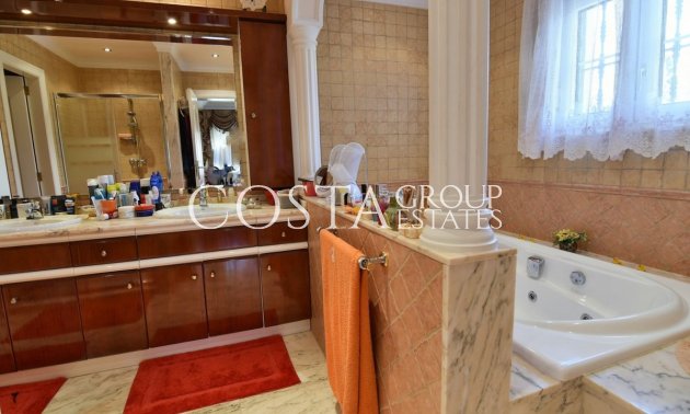 Odsprzedaż - Willa -
Calpe - Calpe Centro