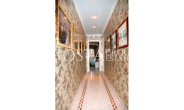 Odsprzedaż - Willa -
Calpe - Calpe Centro