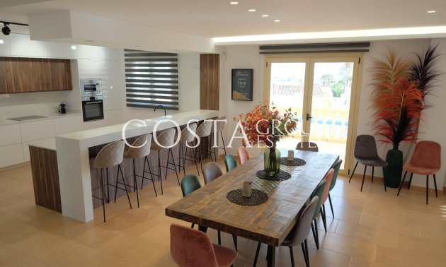 Resale - Villa -
Calpe - la Canuta