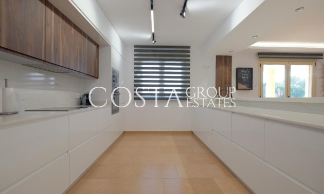 Resale - Villa -
Calpe - la Canuta