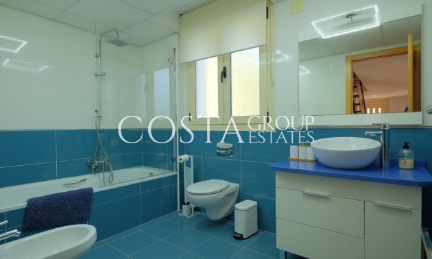 Resale - Villa -
Calpe - la Canuta