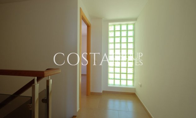 Resale - Villa -
Calpe - la Canuta