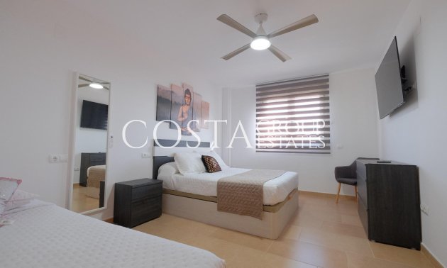 Resale - Villa -
Calpe - la Canuta