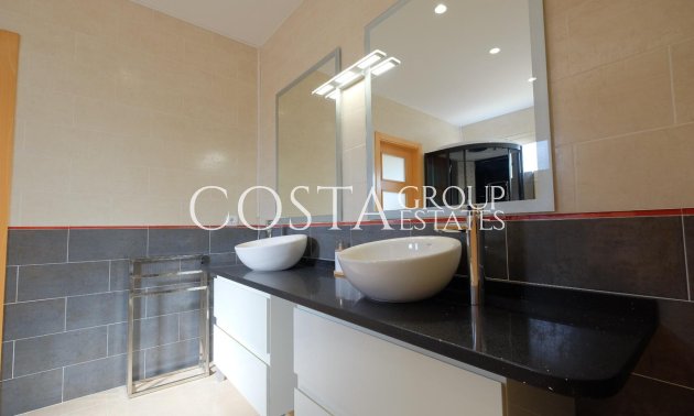 Resale - Villa -
Calpe - la Canuta