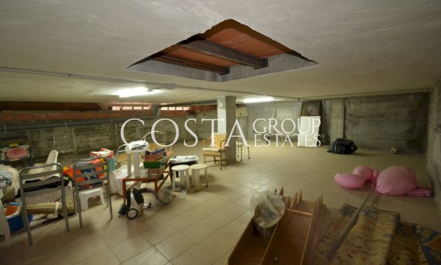 Resale - Villa -
Guardamar del Segura - Guardamar del Segura Centro