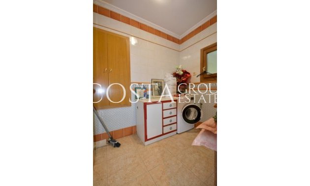 Resale - Villa -
Guardamar del Segura - Guardamar del Segura Centro