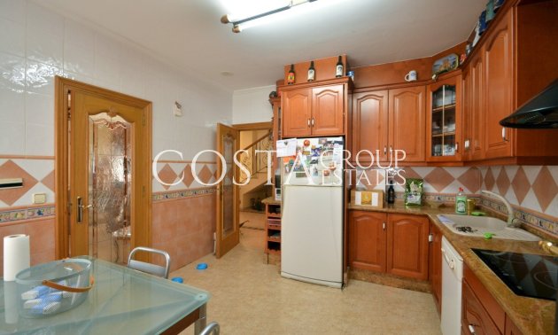 Resale - Villa -
Guardamar del Segura - Guardamar del Segura Centro