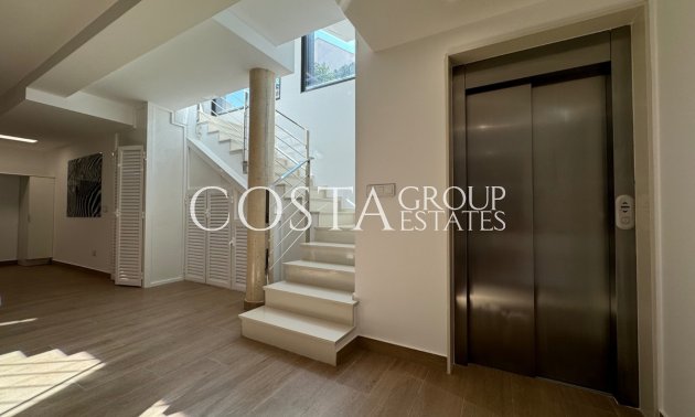 Herverkoop - Villa -
San Miguel de Salinas - San Miguel de Salinas Centro