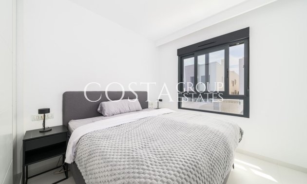 Resale - Apartments -
San Miguel de Salinas - San Miguel de Salinas Centro