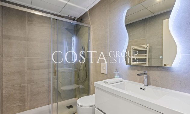 Wiederverkauf - Villa -
San Miguel de Salinas - San Miguel de Salinas Centro