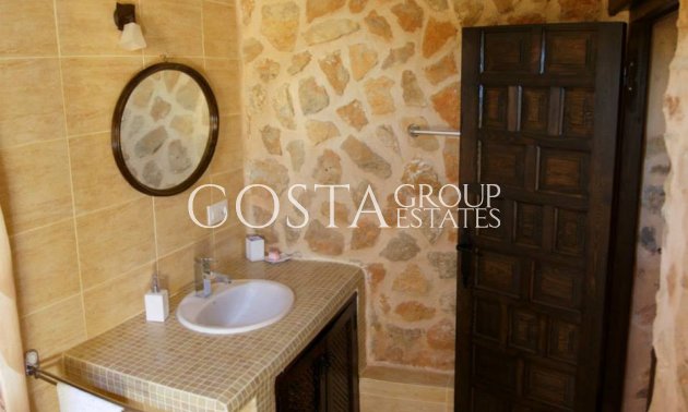 Odsprzedaż - Willa -
Benissa - Benissa Centro