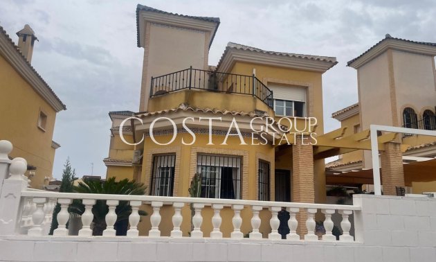 Herverkoop - Villa -
Algorfa - Lo Crispin