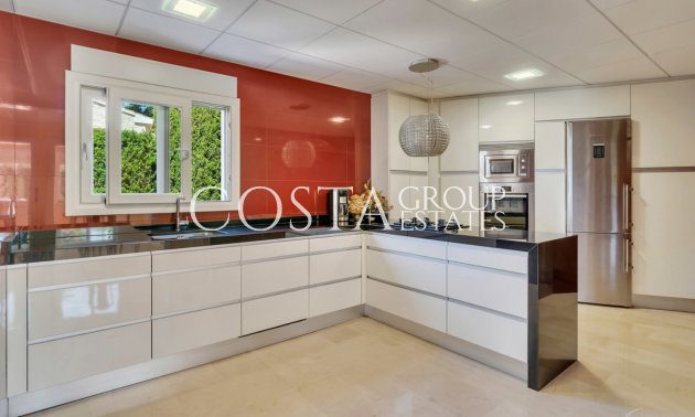 Resale - Villa -
Benissa - Benissa Centro