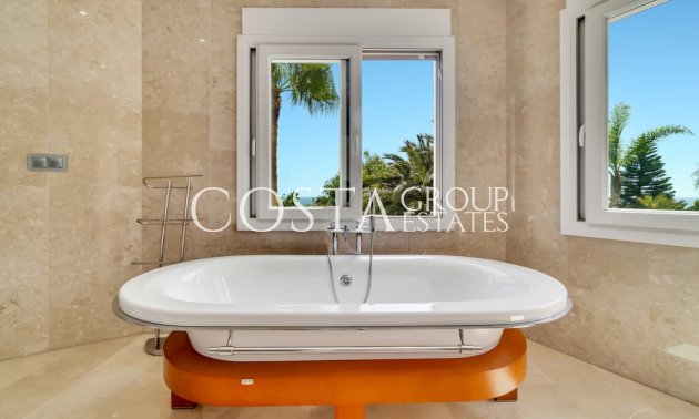 Resale - Villa -
Benissa - Benissa Centro