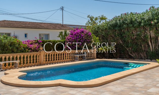 Wiederverkauf - Villa -
Benissa