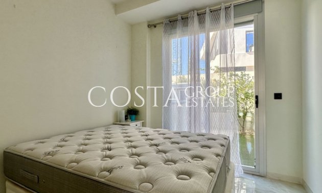 Herverkoop - Villa -
Orihuela Costa - Lomas de Cabo Roig