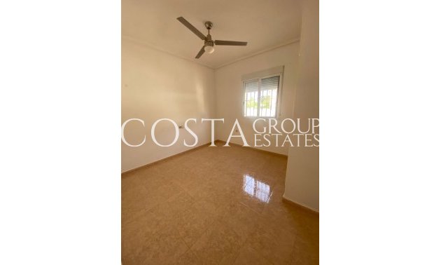 Odsprzedaż - Willa -
Catral - Catral Centro