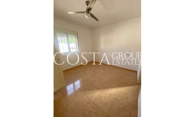 Odsprzedaż - Willa -
Catral - Catral Centro