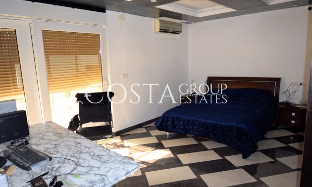 Resale - Villa -
Guardamar del Segura - Guardamar del Segura Centro