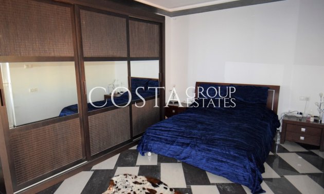 Resale - Villa -
Guardamar del Segura - Guardamar del Segura Centro