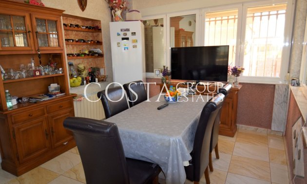 Resale - Villa -
Guardamar del Segura - Guardamar del Segura Centro