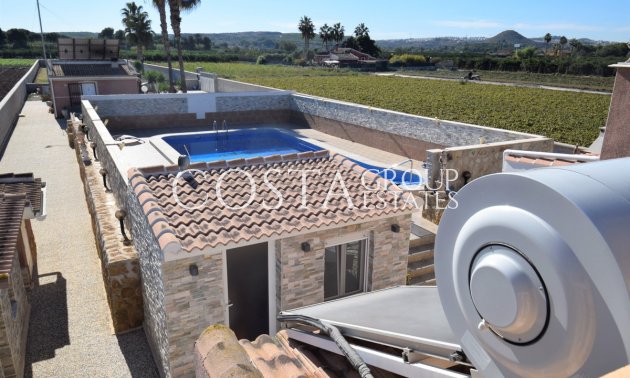 Resale - Villa -
Guardamar del Segura - Guardamar del Segura Centro