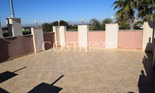 Resale - Villa -
Guardamar del Segura - Guardamar del Segura Centro