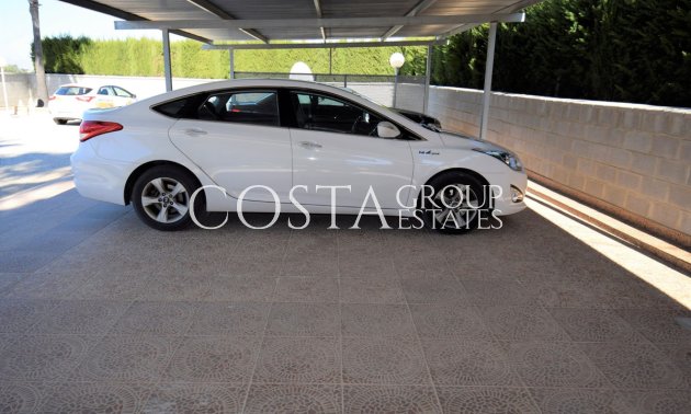 Resale - Villa -
Guardamar del Segura - Guardamar del Segura Centro