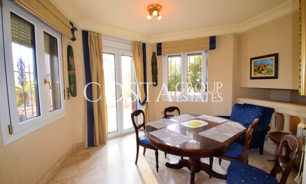 Resale - Villa -
Guardamar del Segura - Guardamar del Segura Centro