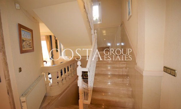 Resale - Villa -
Guardamar del Segura - Guardamar del Segura Centro