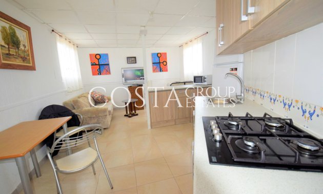 Resale - Villa -
Guardamar del Segura - Guardamar del Segura Centro