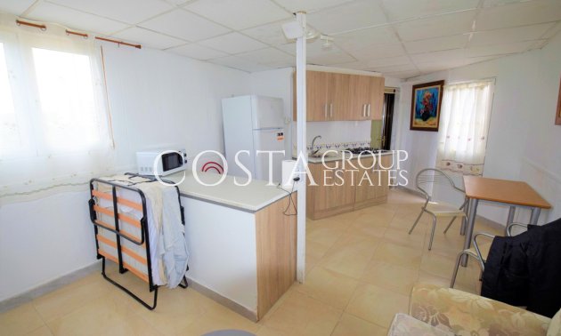 Resale - Villa -
Guardamar del Segura - Guardamar del Segura Centro