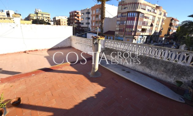 Resale - Villa -
Guardamar del Segura - Guardamar del Segura Centro