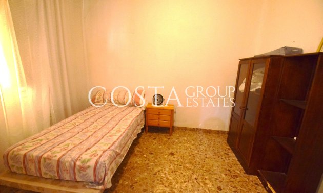 Resale - Villa -
Guardamar del Segura - Guardamar del Segura Centro