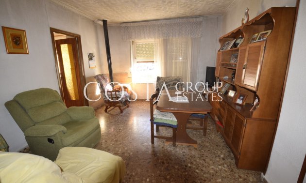 Resale - Villa -
Guardamar del Segura - Guardamar del Segura Centro