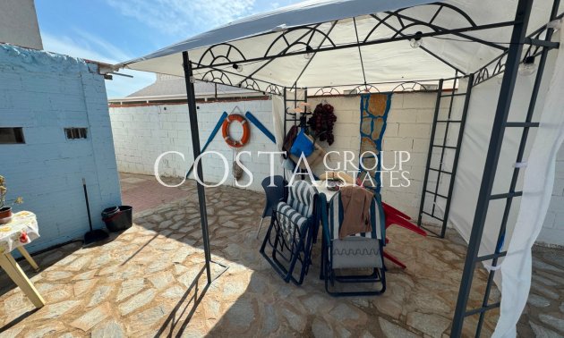 Resale - Villa -
Guardamar del Segura - Guardamar del Segura Centro