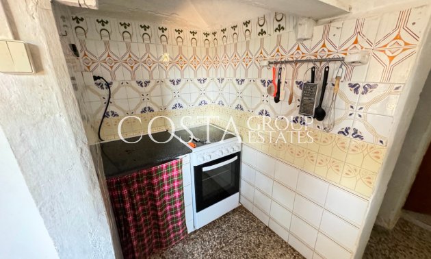 Resale - Villa -
Guardamar del Segura - Guardamar del Segura Centro