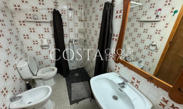 Resale - Villa -
Guardamar del Segura - Guardamar del Segura Centro