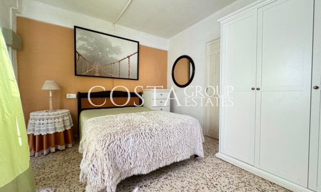 Resale - Villa -
Guardamar del Segura - Guardamar del Segura Centro