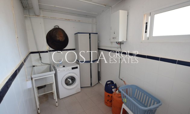 Resale - Villa -
Guardamar del Segura - Guardamar del Segura Centro