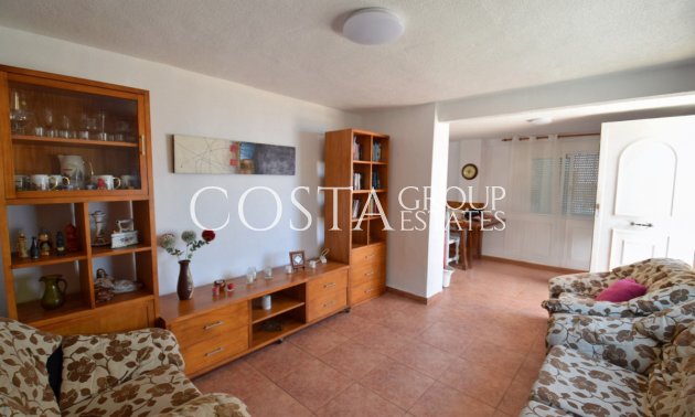 Resale - Villa -
Guardamar del Segura - Guardamar del Segura Centro